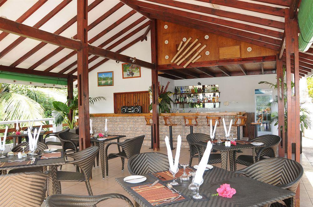 Port Glaud Edens Holiday Villas מראה חיצוני תמונה